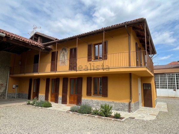 casa indipendente in vendita a Pinerolo in zona Avaro/Tron