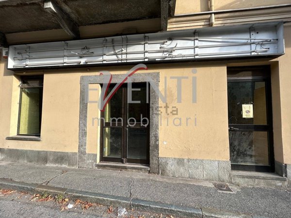 locale commerciale in vendita a Pinerolo in zona Avaro/Tron