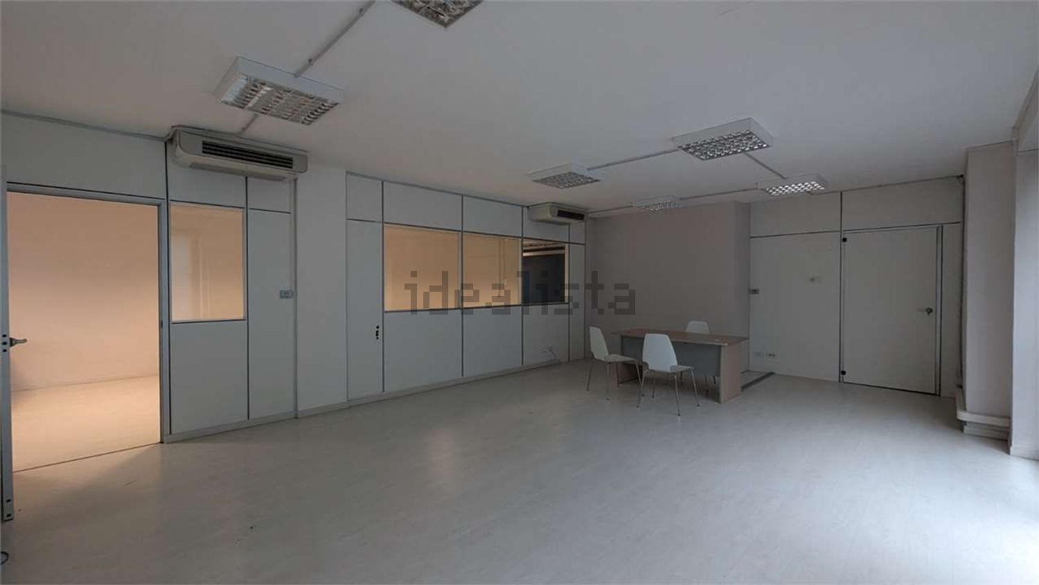 ufficio in vendita a Pinerolo in zona Motta Grossa