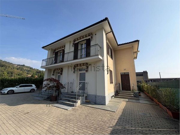 casa indipendente in vendita a Pinerolo in zona Abbadia Alpina