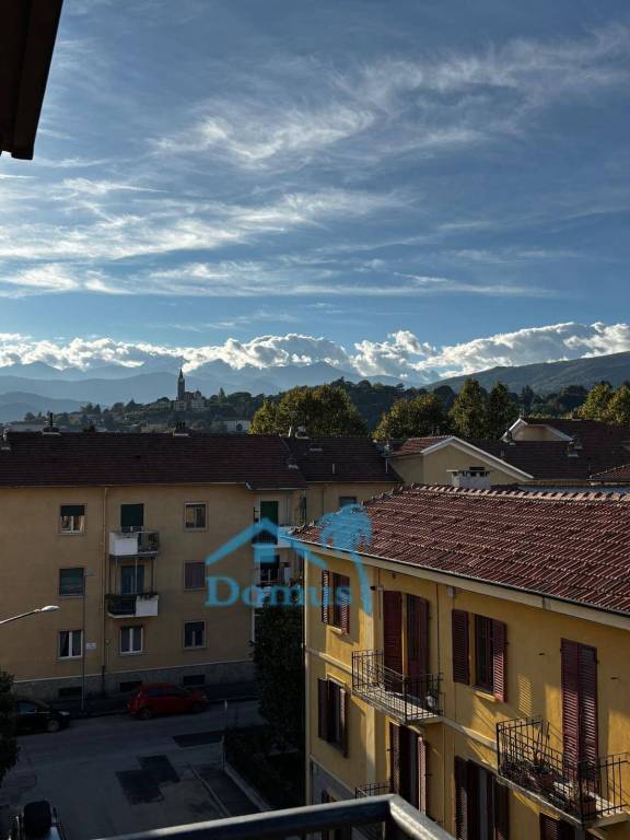 appartamento in vendita a Pinerolo in zona Avaro/Tron