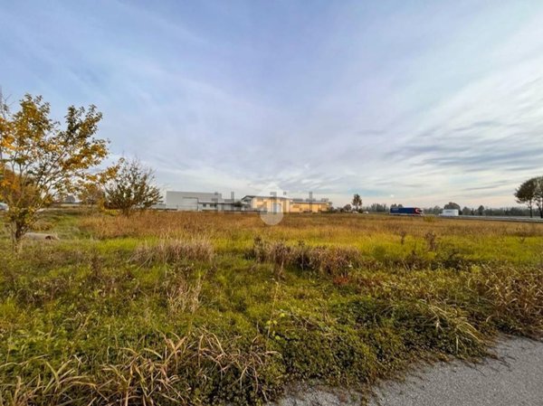 terreno edificabile in vendita a Malagnino