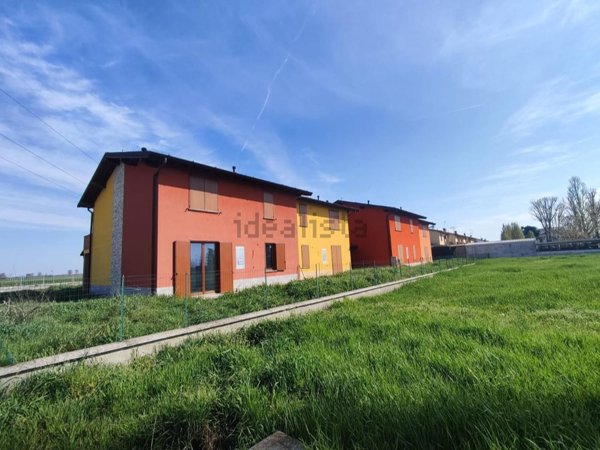 casa indipendente in vendita a Malagnino