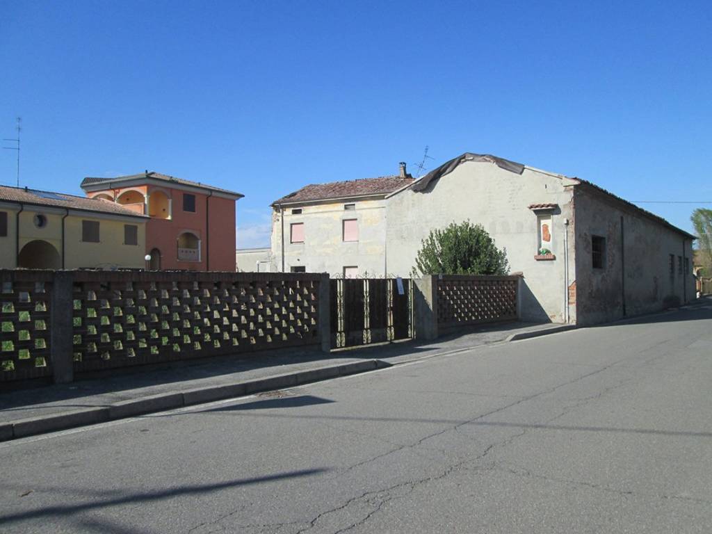 casa indipendente in vendita a Martignana di Po