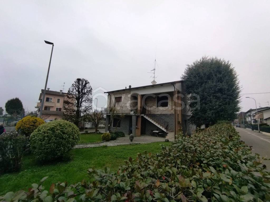 casa indipendente in vendita a Martignana di Po