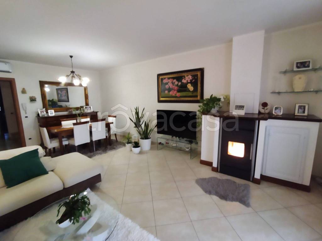 casa indipendente in vendita a Martignana di Po