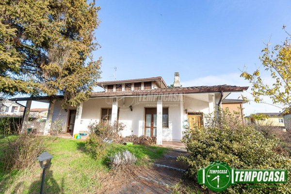 casa indipendente in vendita a Monte Cremasco