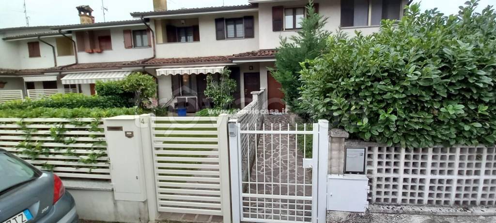 casa indipendente in vendita a Monte Cremasco