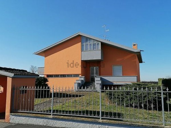 casa indipendente in vendita a Monte Cremasco