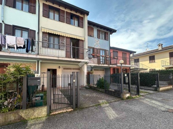 casa indipendente in vendita a Monte Cremasco