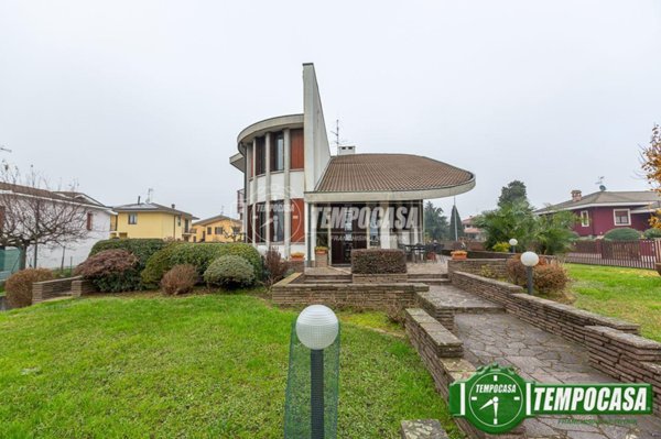 casa indipendente in vendita a Monte Cremasco