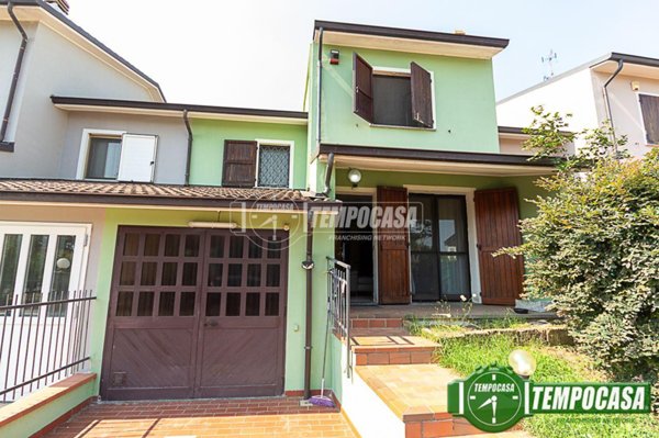 casa indipendente in vendita a Monte Cremasco