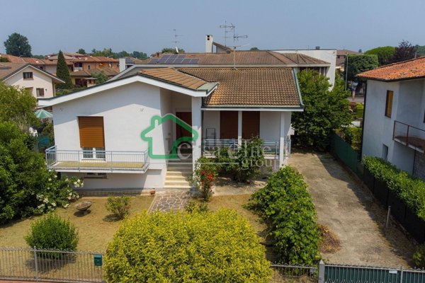 casa indipendente in vendita a Monte Cremasco