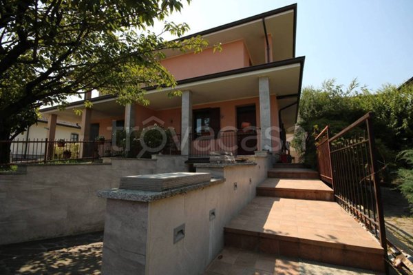casa indipendente in vendita a Monte Cremasco