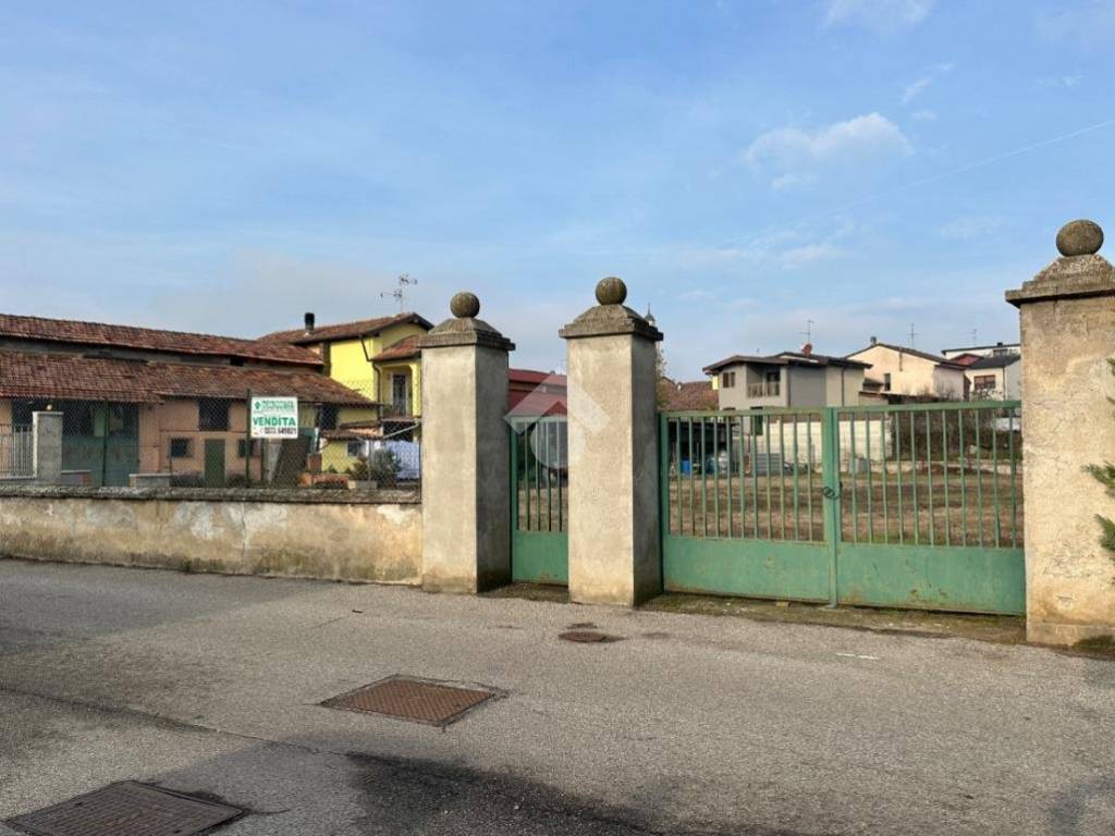 terreno edificabile in vendita a Monte Cremasco