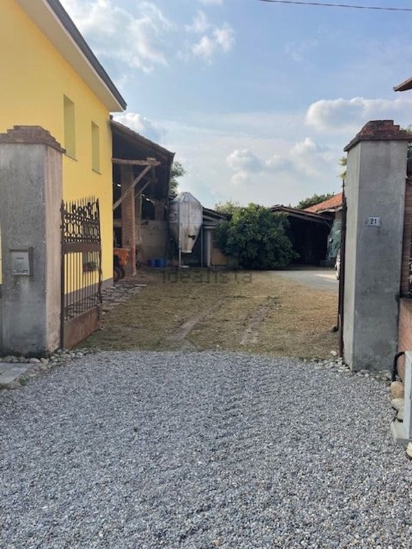 casale in vendita a Monte Cremasco