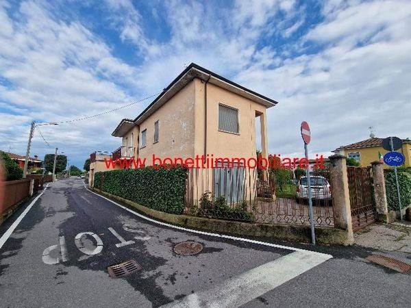 casa indipendente in vendita a Monte Cremasco