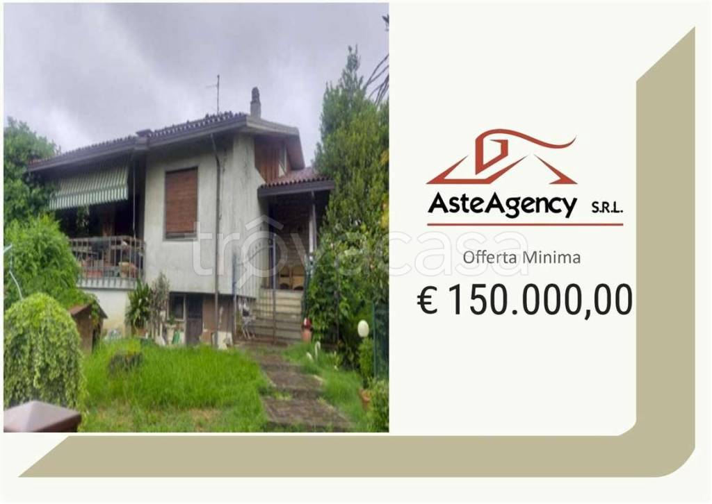 casa indipendente in vendita a Monte Cremasco