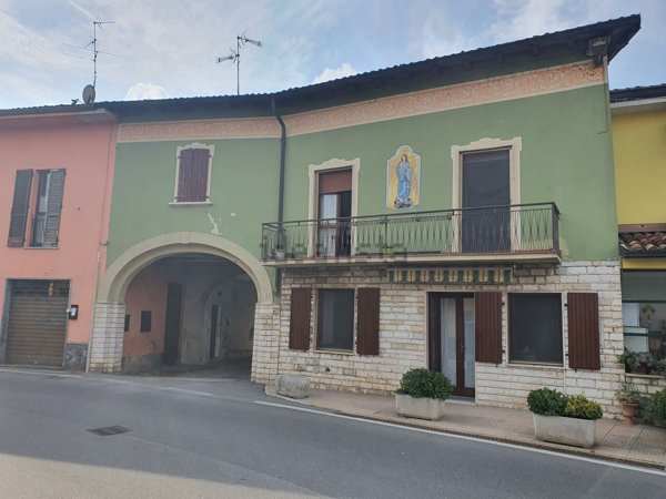 casa indipendente in vendita a Monte Cremasco