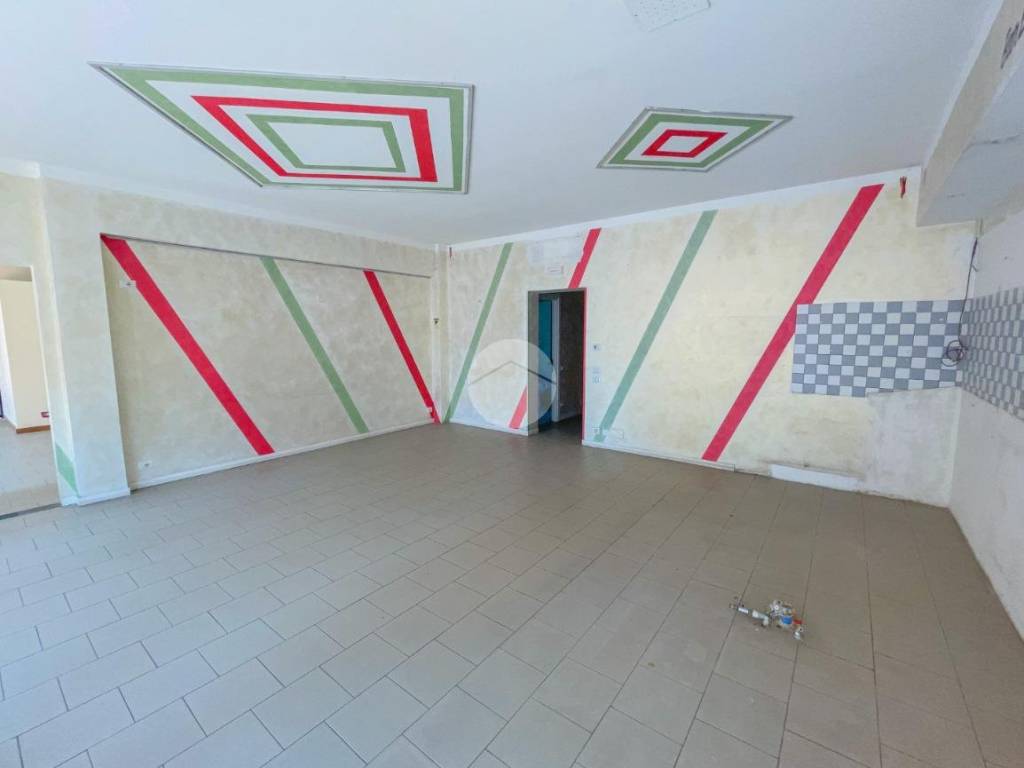 negozio in vendita a Monte Cremasco