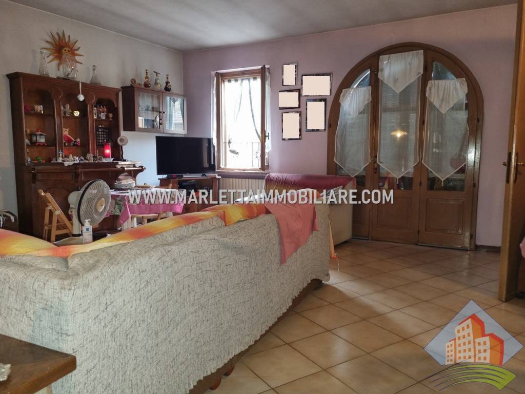casa indipendente in vendita a Montodine