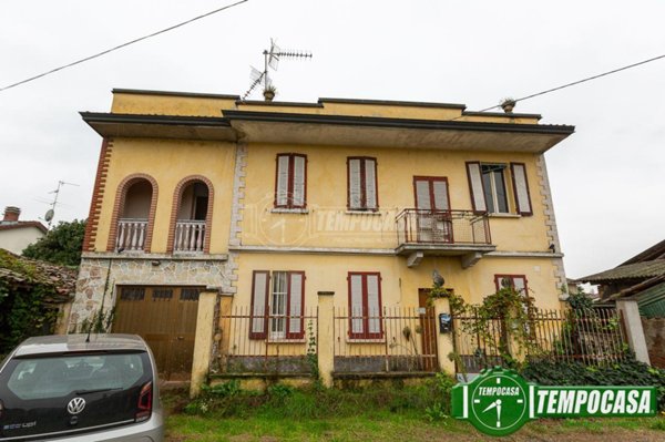 casa indipendente in vendita a Montodine