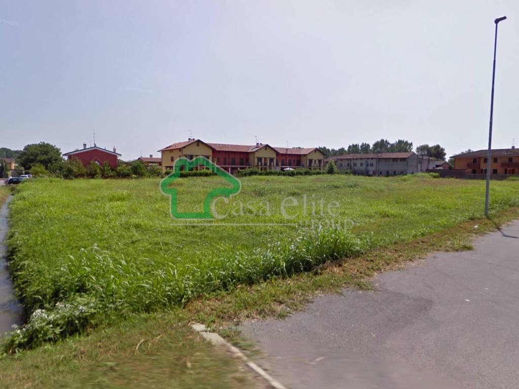 terreno edificabile in vendita a Montodine