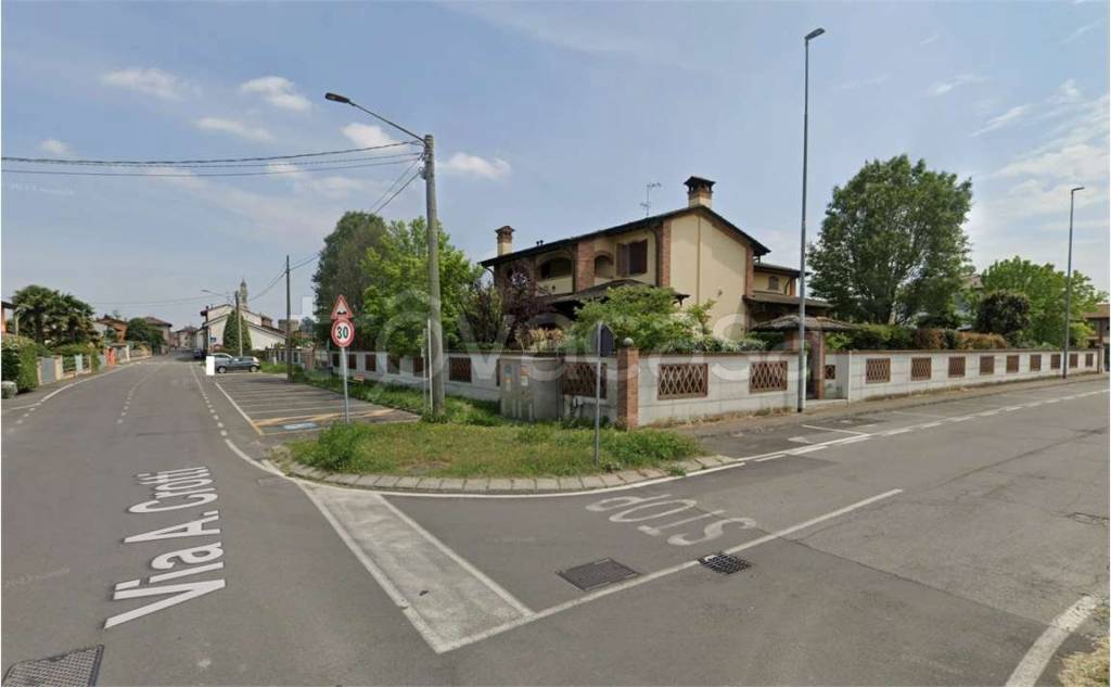casa indipendente in vendita a Montodine
