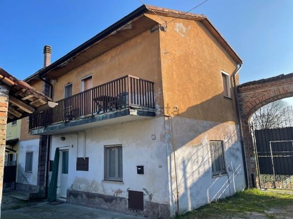 casa indipendente in vendita a Montodine
