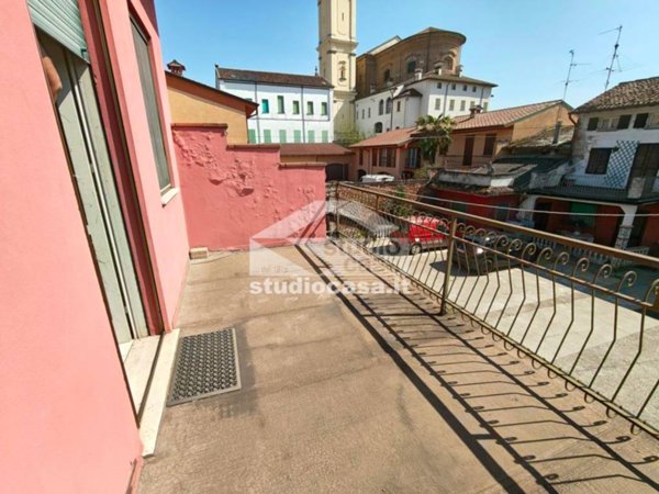 casa indipendente in vendita a Montodine