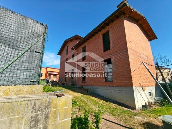 casa indipendente in vendita a Montodine