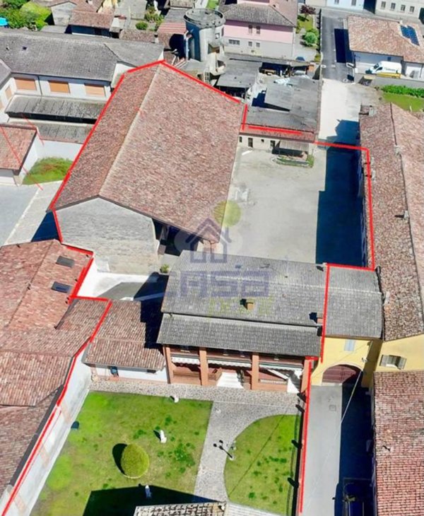 casa indipendente in vendita a Montodine