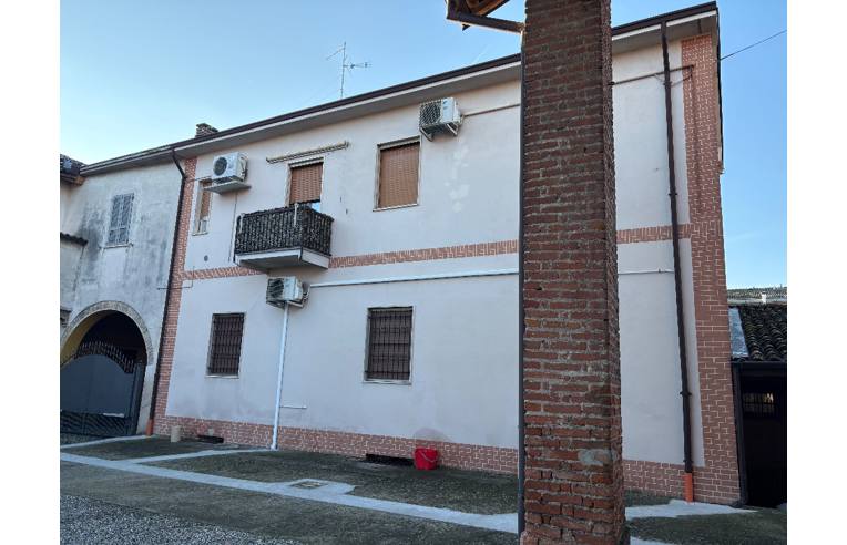 casa indipendente in vendita a Montodine