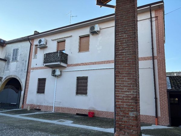 casa indipendente in vendita a Montodine