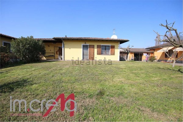 casa indipendente in vendita a Moscazzano