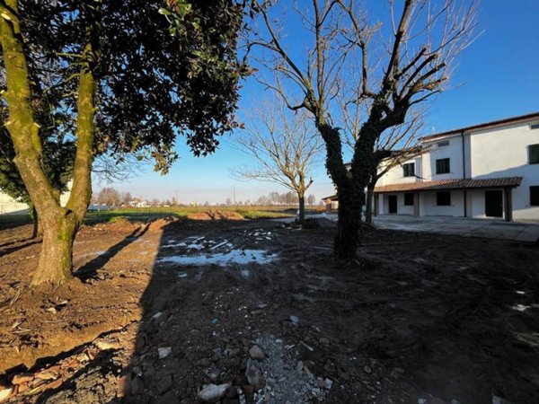 casa indipendente in vendita a Motta Baluffi