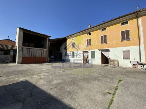 casa indipendente in vendita a Motta Baluffi