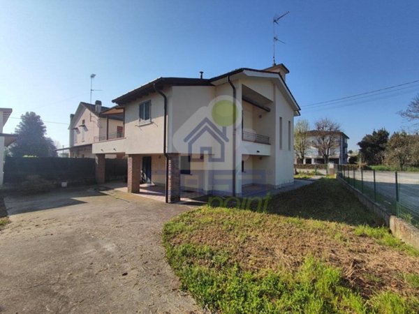 casa indipendente in vendita a Motta Baluffi
