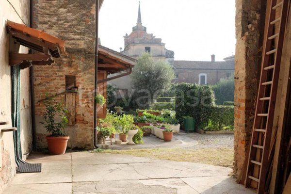 casa indipendente in vendita a Motta Baluffi