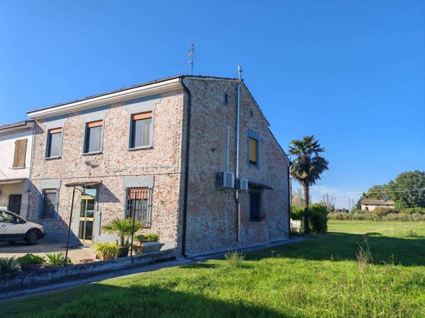 casa indipendente in vendita a Motta Baluffi