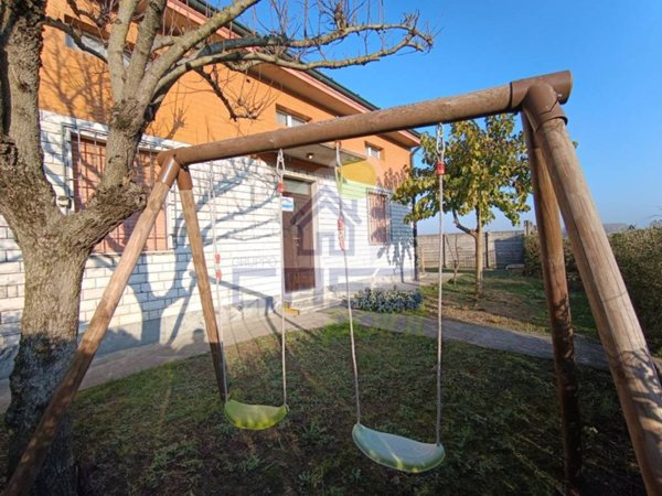 casa indipendente in vendita a Motta Baluffi