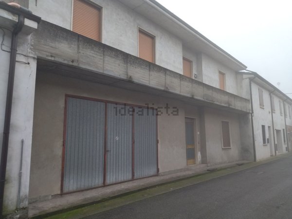 casa indipendente in vendita a Motta Baluffi