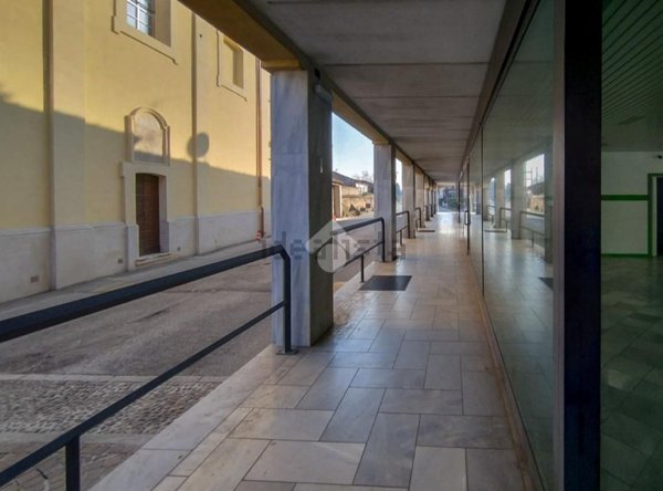 locale commerciale in vendita ad Offanengo