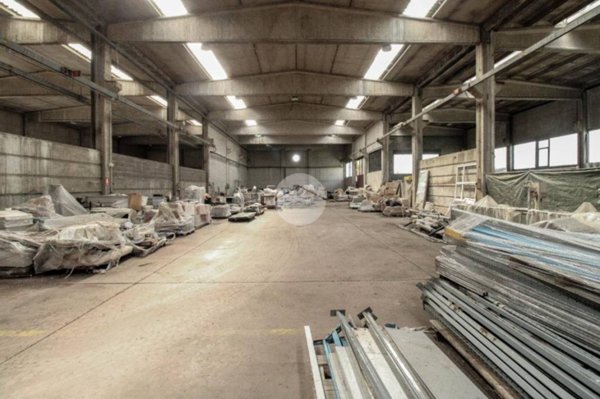 capannone in vendita ad Offanengo