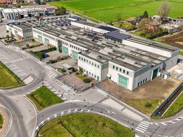 locale commerciale in vendita ad Offanengo