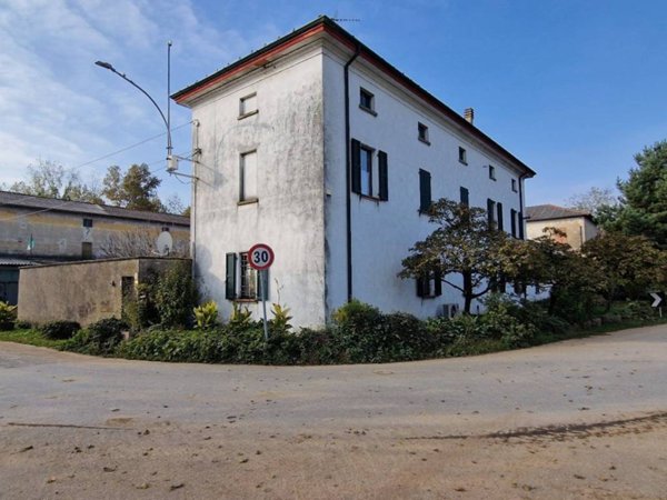 intera palazzina in vendita ad Olmeneta