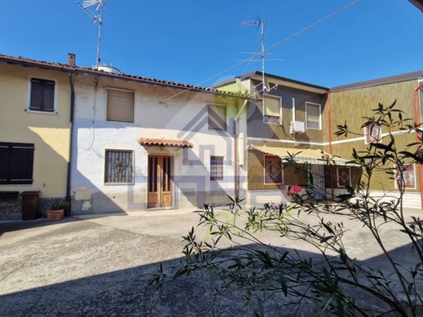 casa indipendente in vendita ad Olmeneta