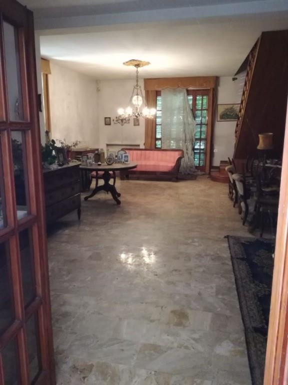 casa indipendente in vendita ad Ostiano