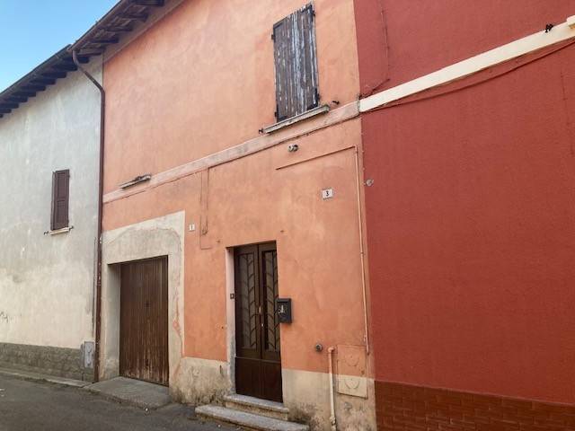casa indipendente in vendita ad Ostiano