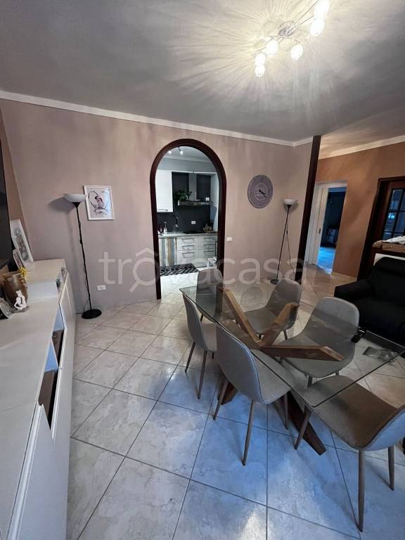 casa indipendente in vendita ad Ostiano